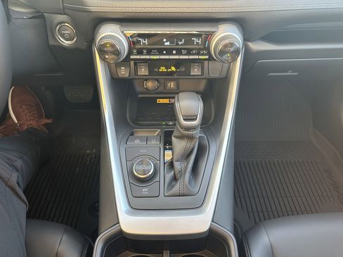 Certified 2025 Toyota RAV4 XLE Premium image 18