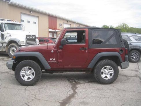 Used 2009 Jeep Wrangler X AWD/4WD image 8