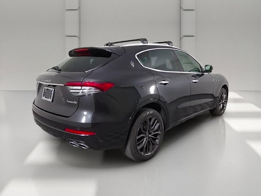 Used 2024 Maserati Levante GT Ultima AWD/4WD image 40