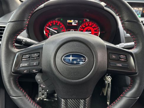Used 2015 Subaru WRX 4dr Sdn Man image 15