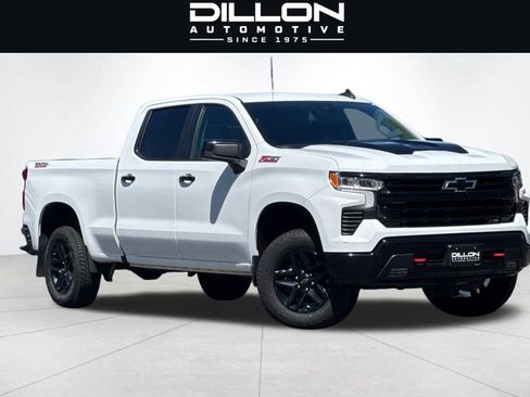 Used 2022 Chevrolet Silverado 1500 LT Trail Boss w/ Protection Package AWD/4WD image 2