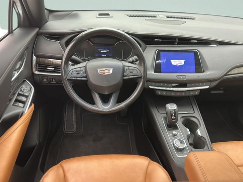 Used 2019 Cadillac XT4 Premium Luxury AWD/4WD image 10