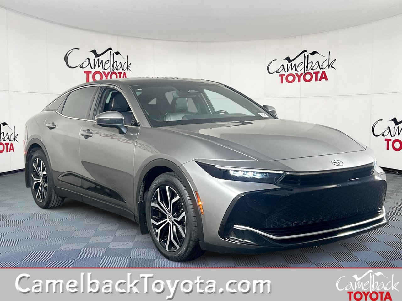 Used 2023 Toyota Crown AWD/4WD image 1