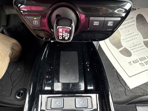 Used 2021 Toyota Prius FWD image 16