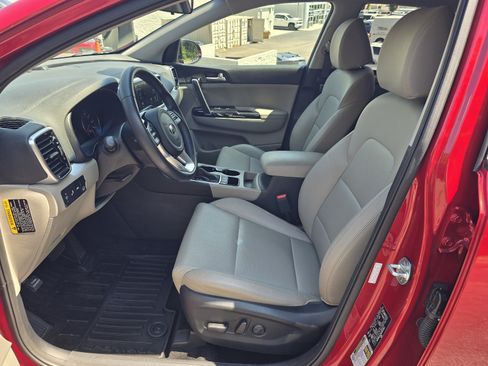 Used 2021 Kia Sportage EX AWD/4WD image 11