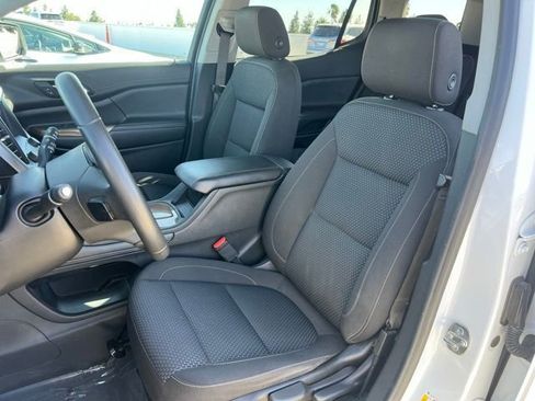 Used 2021 GMC Acadia SLE image 14