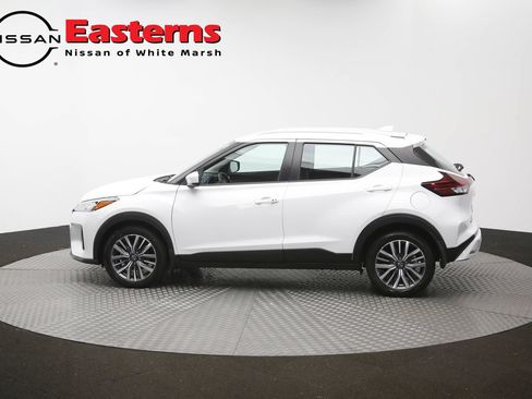 Used 2024 Nissan Kicks SV FWD image 59