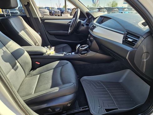 Used 2015 BMW X1 sDrive28i RWD image 24