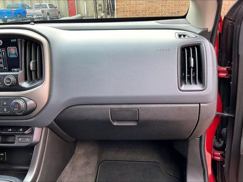 Used 2015 Chevrolet Colorado Z71 AWD/4WD image 15