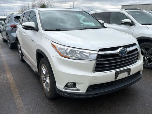 Used 2016 Toyota Highlander Limited Platinum image 3