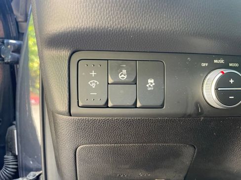 Used 2015 Kia Soul + w/ Primo Package FWD image 10