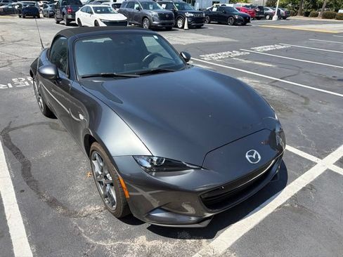 Used 2021 MAZDA MX-5 Miata Grand Touring RWD image 5