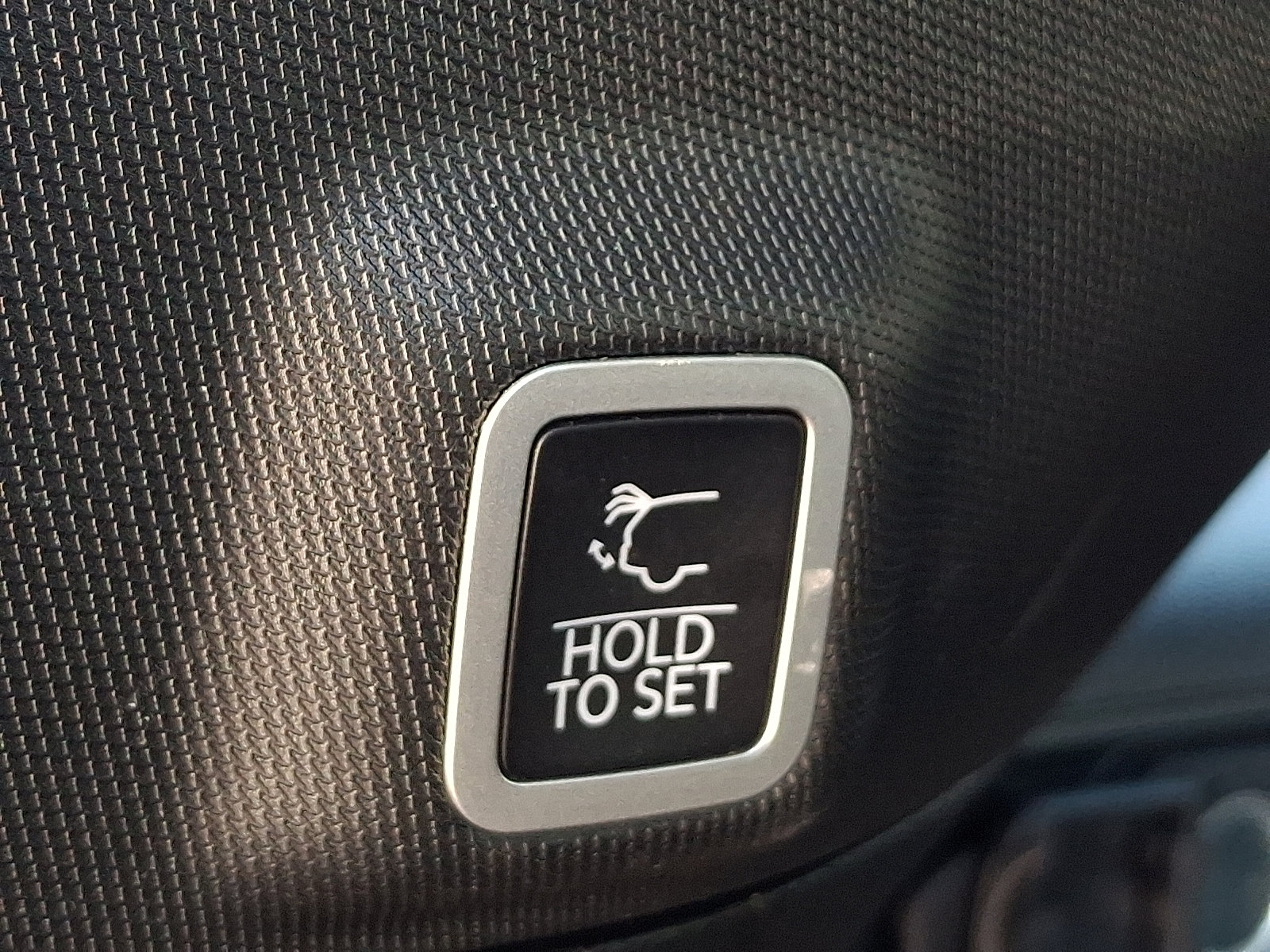 Certified 2023 Jeep Grand Cherokee Altitude AWD/4WD image 28