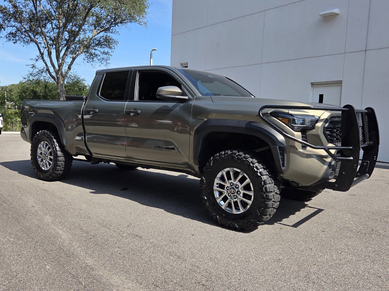 Used 2024 Toyota Tacoma TRD Off-Road AWD/4WD image 7