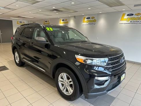 Used 2023 Ford Explorer XLT w/ Equipment Group 202A image 1