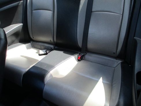 Used 2017 Honda Civic Touring image 6