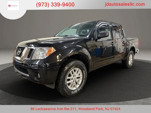 Used 2016 Nissan Frontier SV image 1