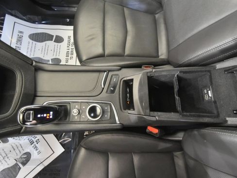 Used 2024 Cadillac XT5 Premium Luxury FWD image 21