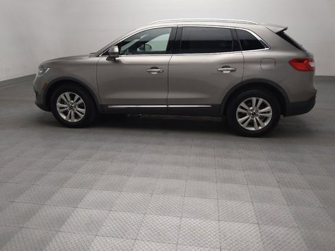 Used 2017 Lincoln MKX Premiere AWD/4WD image 2