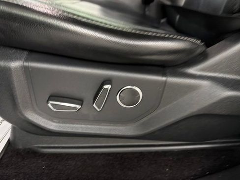 Used 2017 Ford F150 Lariat w/ Equipment Group 502A Luxury AWD/4WD image 10