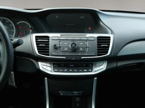 Used 2014 Honda Accord LX image 23