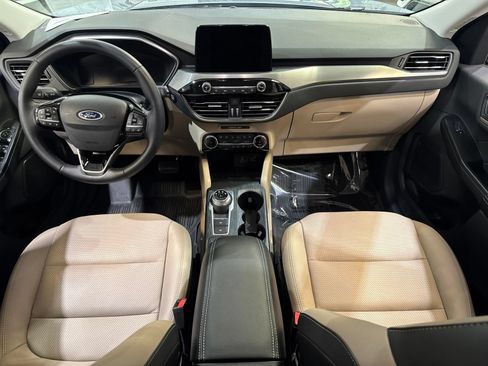 Used 2022 Ford Escape Titanium AWD/4WD image 45