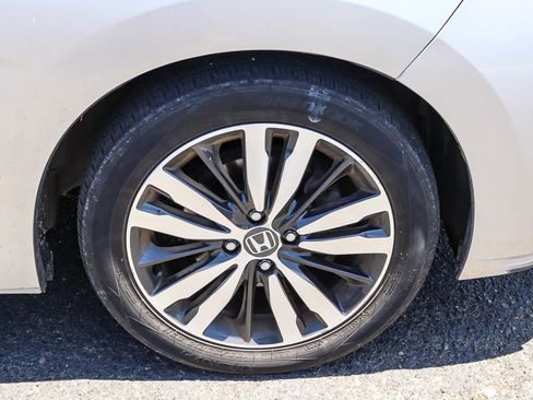 Used 2016 Honda Fit EX image 16