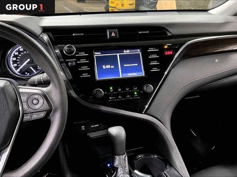 Certified 2018 Toyota Camry LE w/ Convenience Package FWD image 7