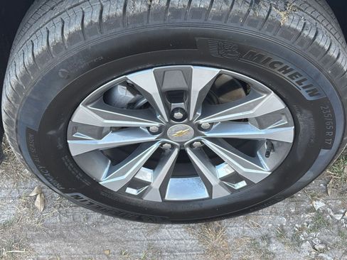 Used 2025 Chevrolet Equinox LT image 30