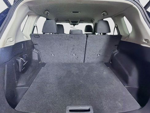 Used 2025 Nissan Rogue SV AWD/4WD image 27