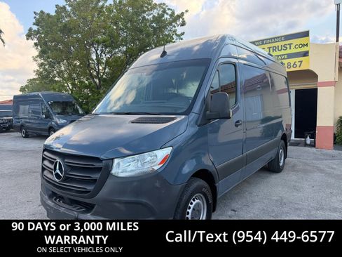 Used 2019 Mercedes-Benz Sprinter 144 image 1