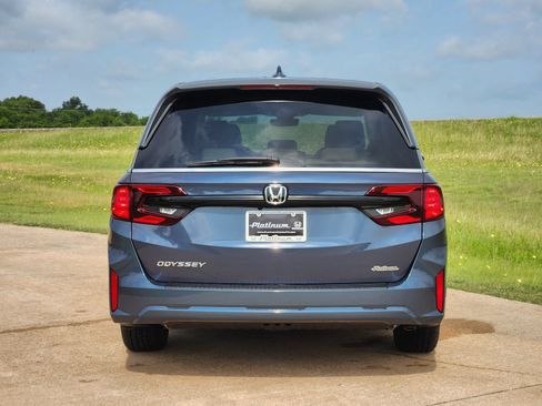 New 2026 Honda Odyssey EX-L image 8
