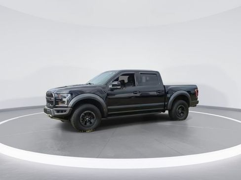 Used 2017 Ford F150 Raptor w/ Equipment Group 802A Luxury AWD/4WD image 4