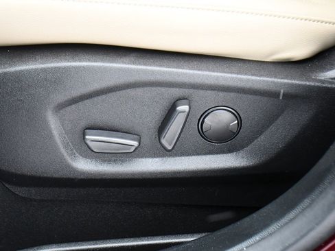 Used 2022 Ford Edge SEL w/ Convenience Package image 14