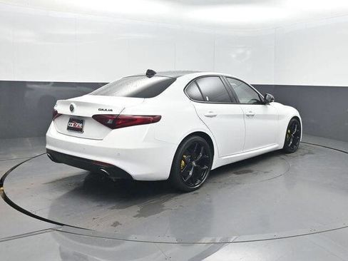 Used 2021 Alfa Romeo Giulia Ti w/ Nero Edizione image 30