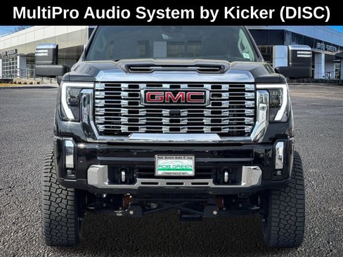 Used 2024 GMC Sierra 2500 Denali w/ Denali Reserve Package image 9