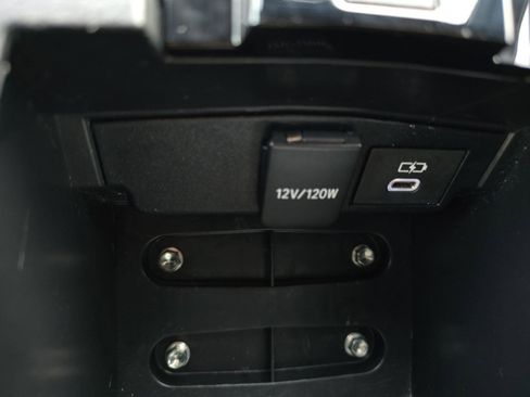 Used 2023 Toyota Corolla SE w/ Carpet Mat Package (TMS) image 22