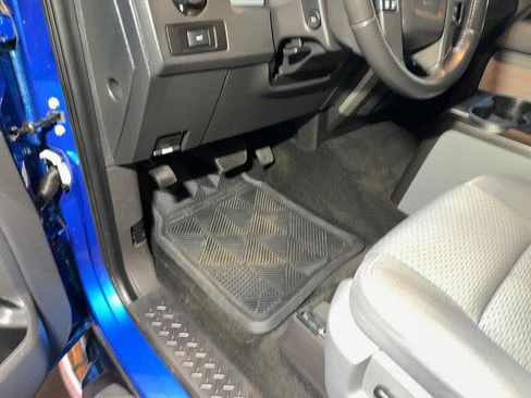Used 2013 Ford F150 XLT w/ XLT Chrome Pkg AWD/4WD image 13