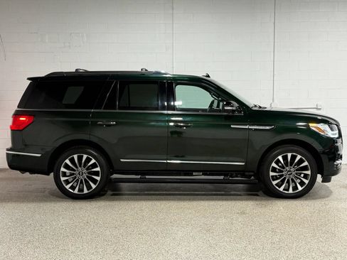 Used 2021 Lincoln Navigator Reserve w/ Luxury Package AWD/4WD image 5