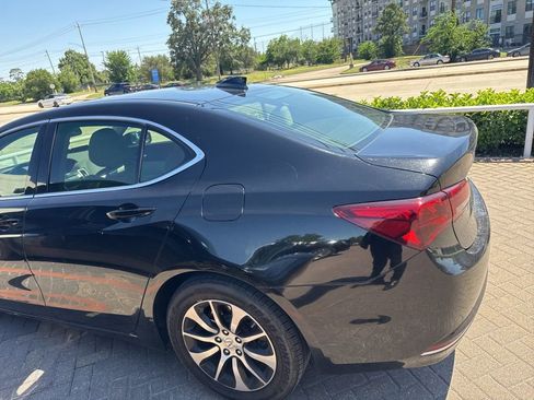 Used 2017 Acura TLX FWD image 7