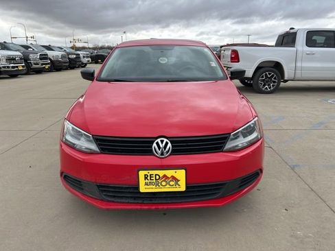 Used 2013 Volkswagen Jetta S image 3