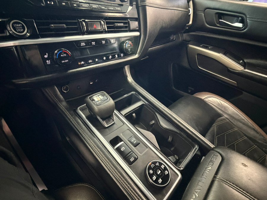 Used 2022 Nissan Pathfinder Platinum AWD/4WD image 68