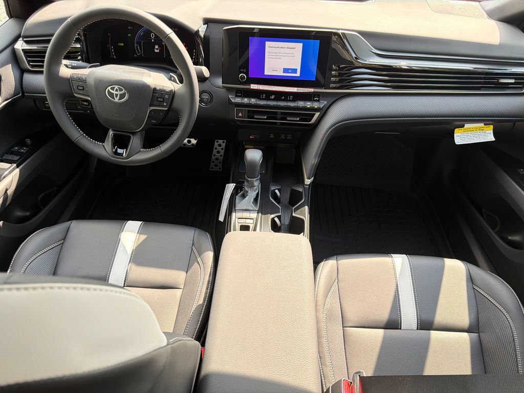 New 2026 Toyota Camry Hybrid FWD image 28