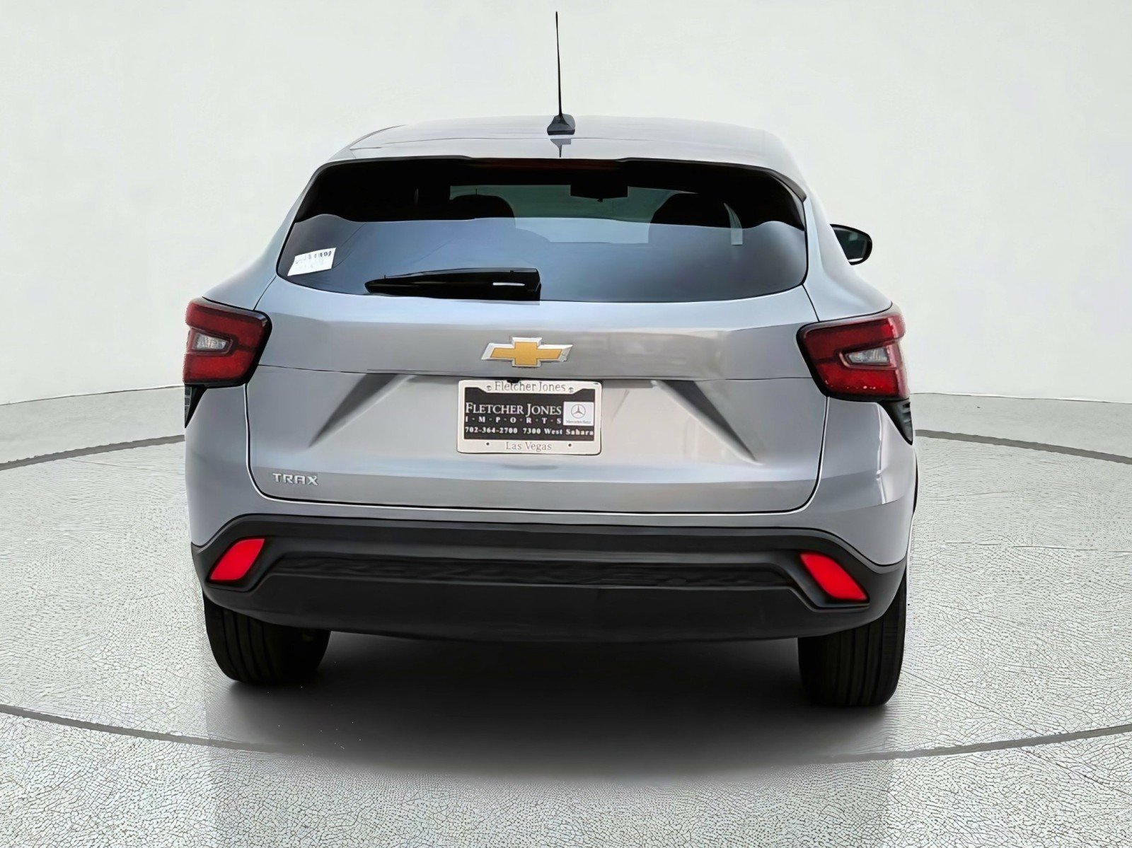 Used 2026 Chevrolet Trax LS w/ LS Convenience Package FWD image 10