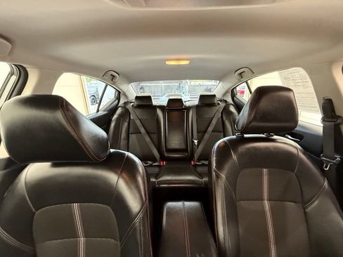 Used 2024 Nissan Altima 2.5 SR FWD image 29