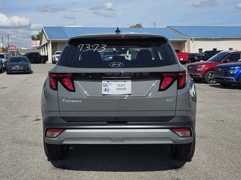New 2026 Hyundai Tucson SE image 6