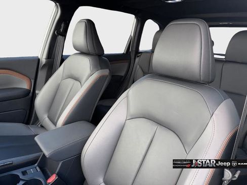 Used 2025 Subaru Forester Sport AWD/4WD image 11