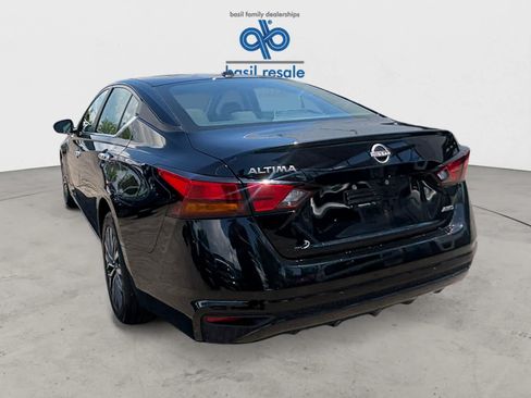 Used 2025 Nissan Altima 2.5 SV AWD/4WD image 5
