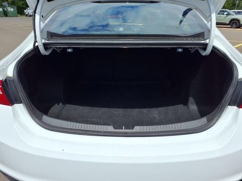 Used 2023 Chevrolet Malibu LT FWD image 19