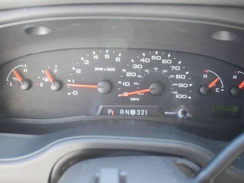 Used 2005 Ford E-450 and Econoline 450 RWD image 13